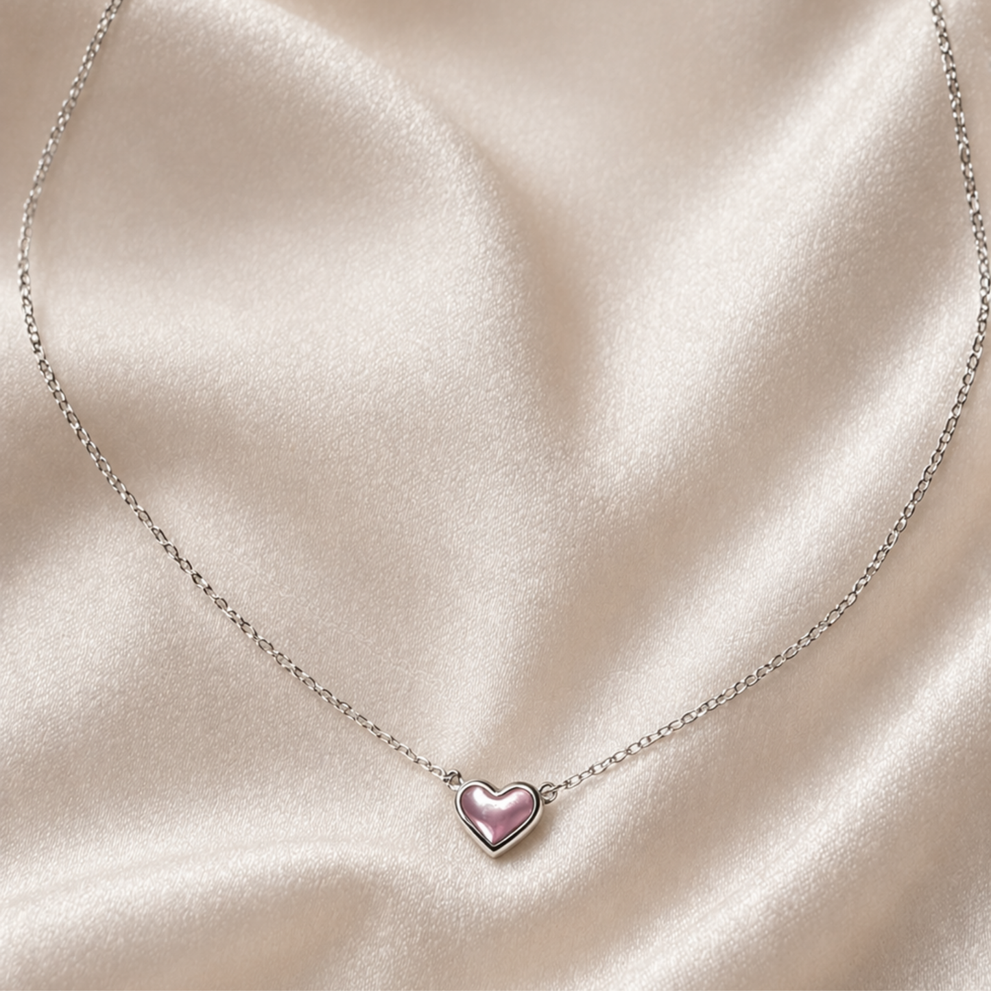 collar cadena dulce cora plateado acero inoxidable joyería premium minimalista mujer Ecuador GLOWCHIC
